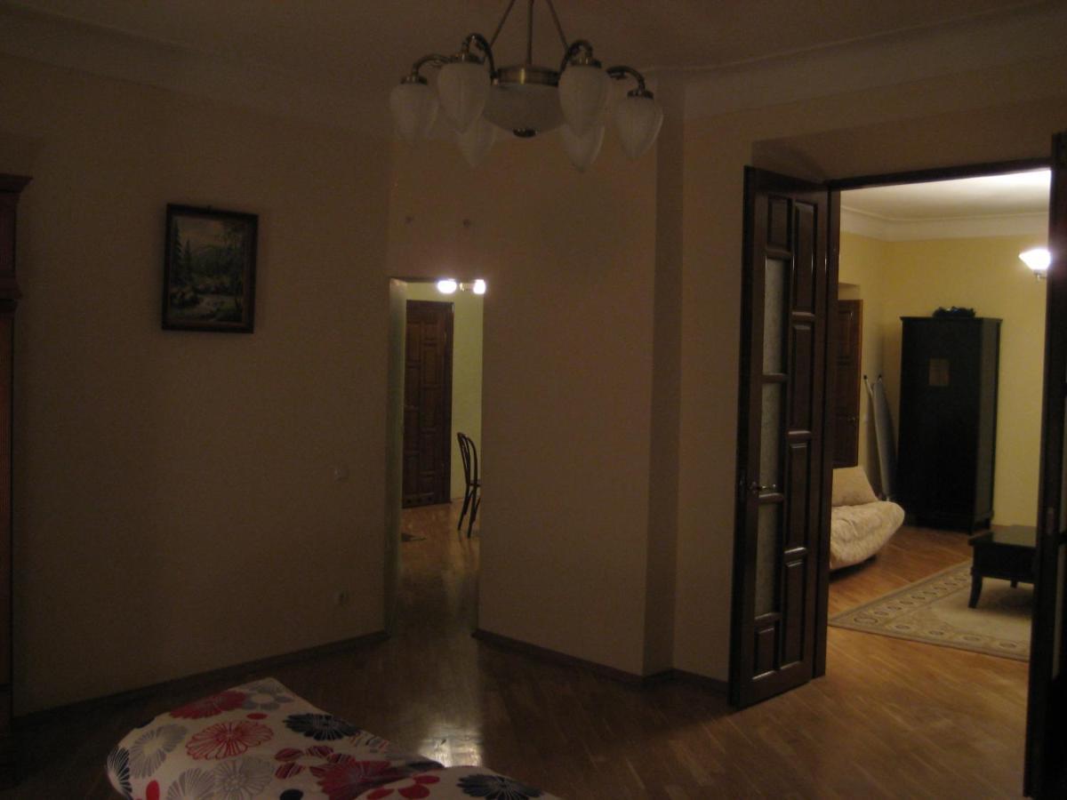 Apartments In The Historical Centre - Lviv Chambre photo